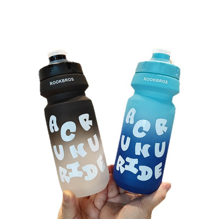 Women's sporty water bottle with flexible leak protection technology Bowlift