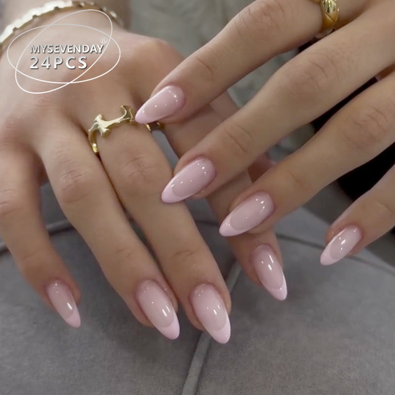 Elegant Stiletto Press-On Nails with Glossy Finish Bowlift
