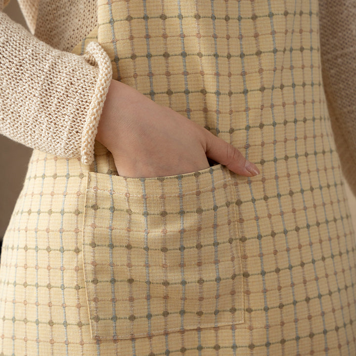 Linen look cooking apron with patch pocket and adjustable neckband Bowlift