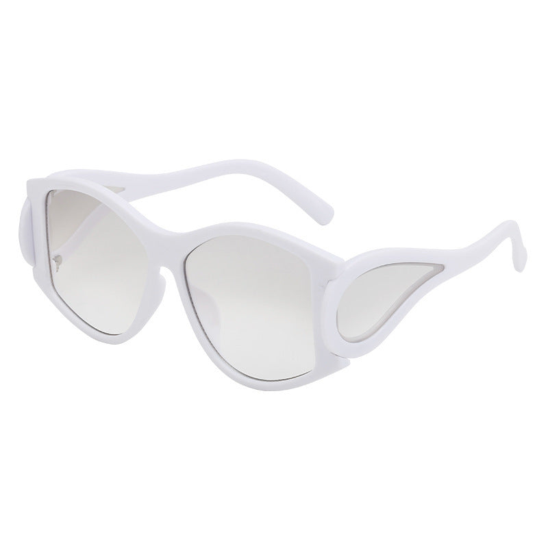 Ladies modern Cat-Eye sunglasses with unique frame and UV protection Bowlift