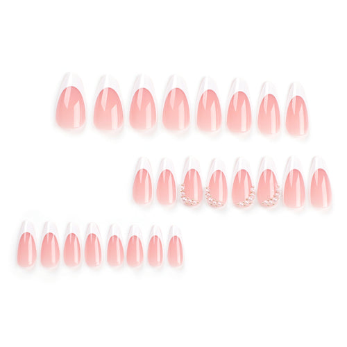 Artificial nail set with elegant French lace and pearl-decorated accents Bowlift
