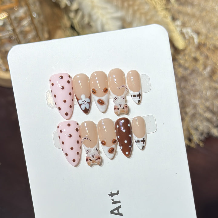 Whimsical Themed Press-On Nail Art Set Bowlift