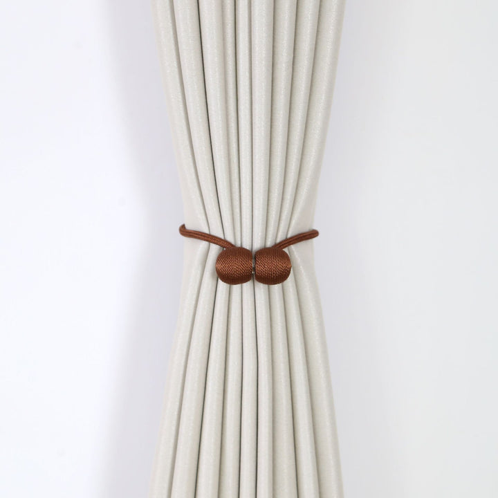 Decorative curtain tieback Bowlift