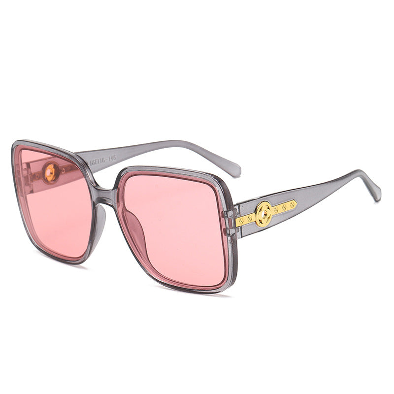 Women's fashionable square sunglasses with luxurious details Bowlift