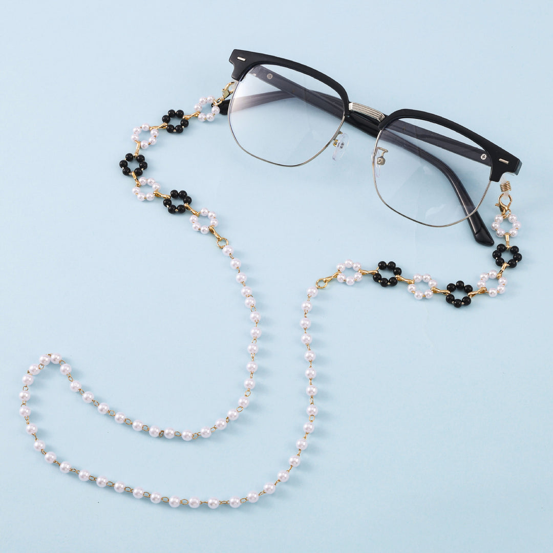 Elegant Beaded Eyewear Chain Bowlift