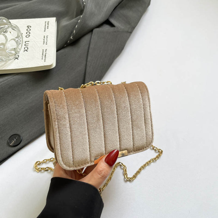 Elegant Quilted Velvet Crossbody Bag Bowlift