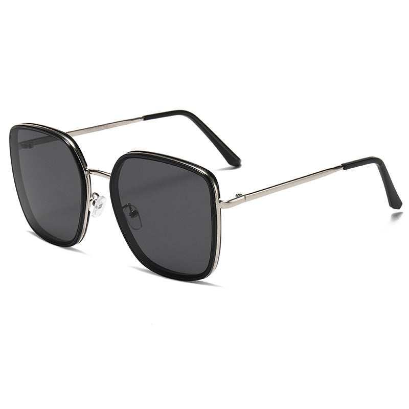 Ladies square sunglasses with luxurious metal frame and UV protection Bowlift