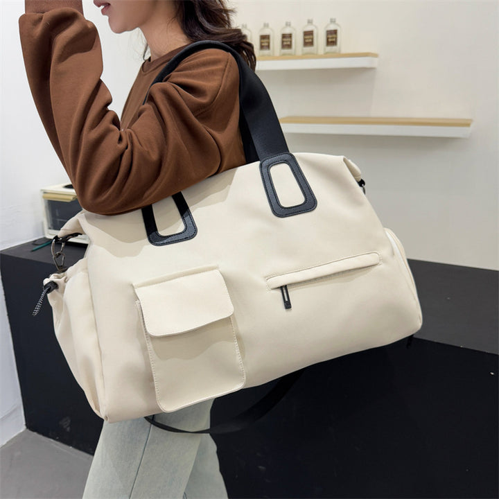 Sporty leisure and travel bag Bowlift