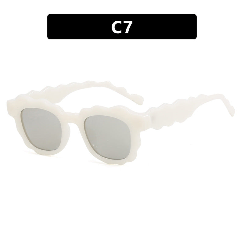 Women’s fashionable sunglasses with wavy frame Bowlift