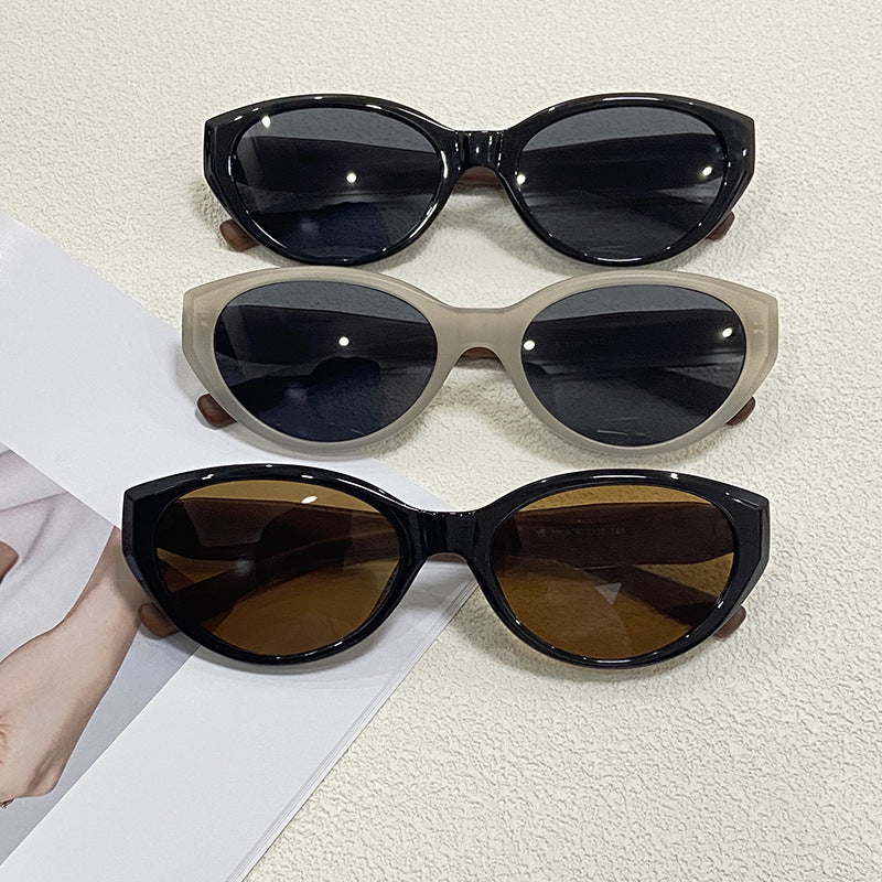 Fashionable Cat-Eye Sunglasses for Stylish Outfits Bowlift