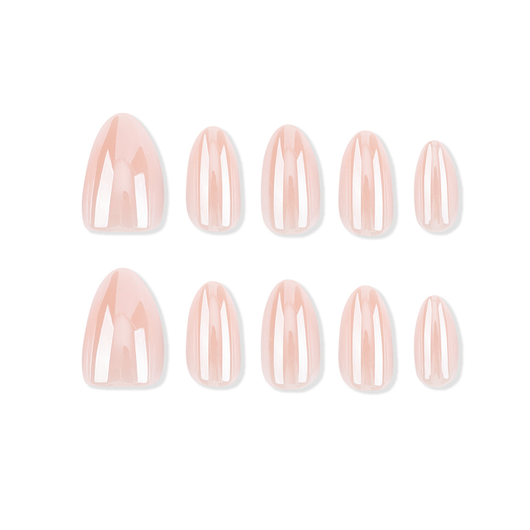 Nail extensions with elegant gloss finish Bowlift