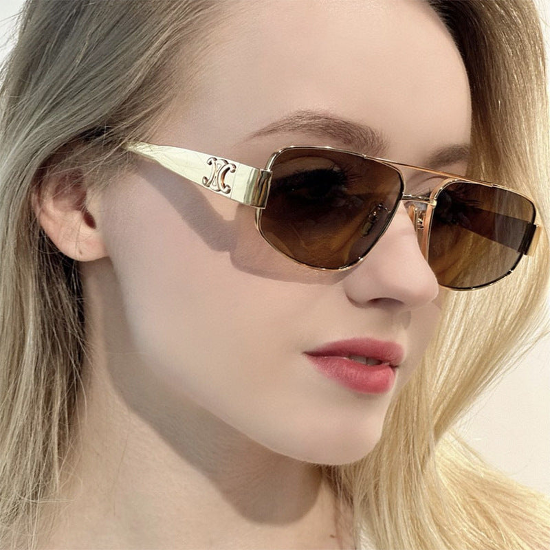 Women's sunglasses with elegant and sporty design Bowlift