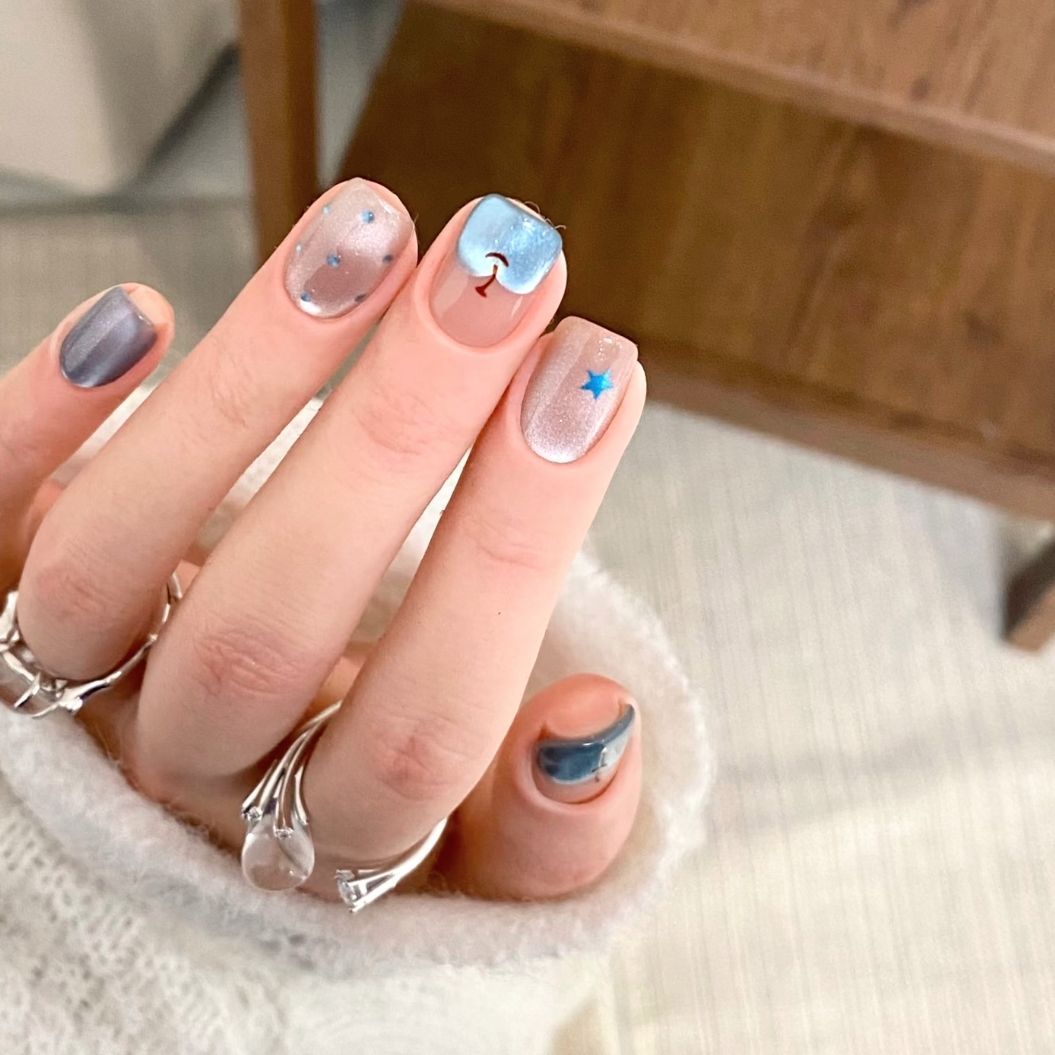 Artistic Press-On Nail Art Design Set Bowlift