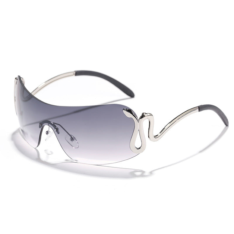 Women's fashionable futuristic sunglasses with curved frame Bowlift