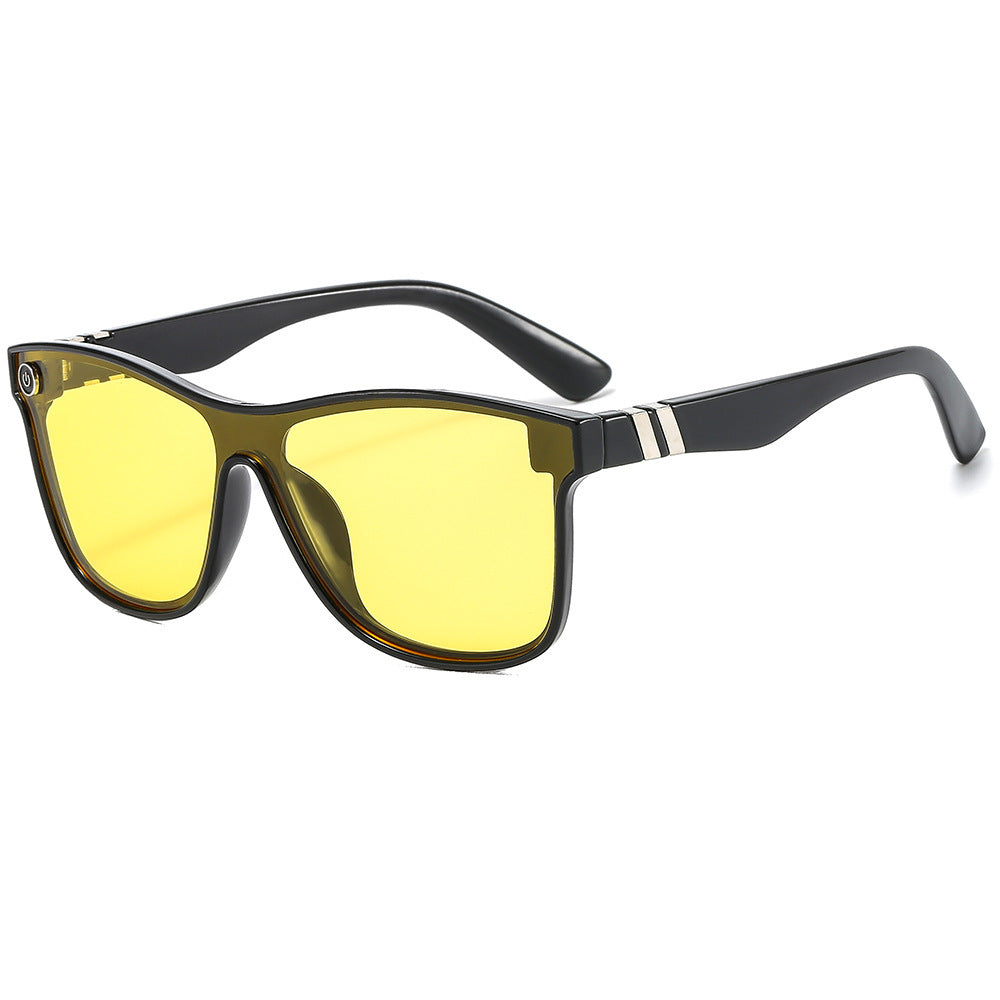 Fashion-Forward Retro-Inspired Sunglasses Bowlift