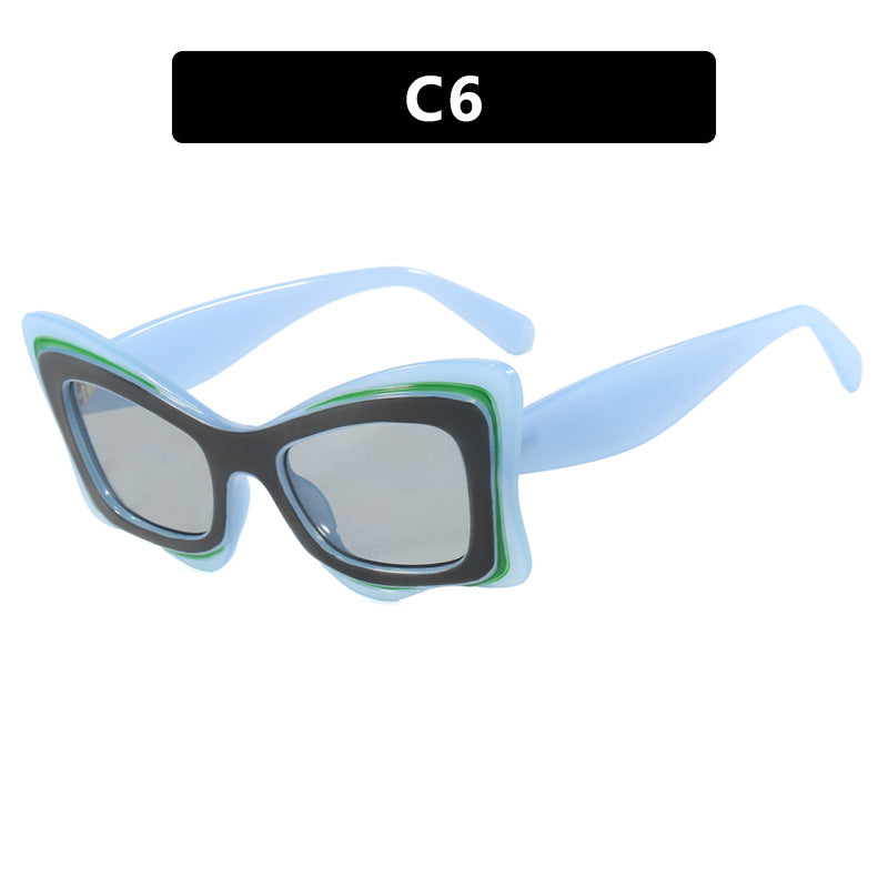 Women's oversized sunglasses in extravagant design Bowlift