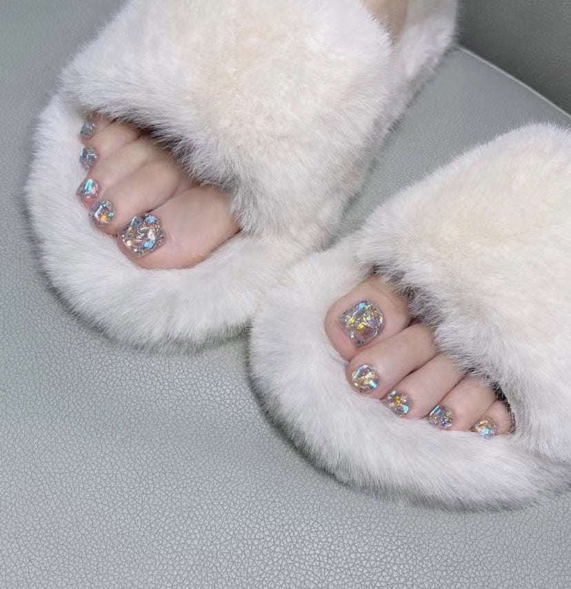 Rhinestone-Embellished Flip Flop Sandals Bowlift