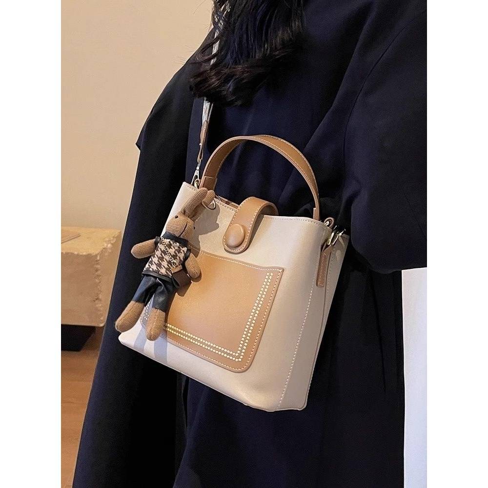 Fashion Handbag Bowlift