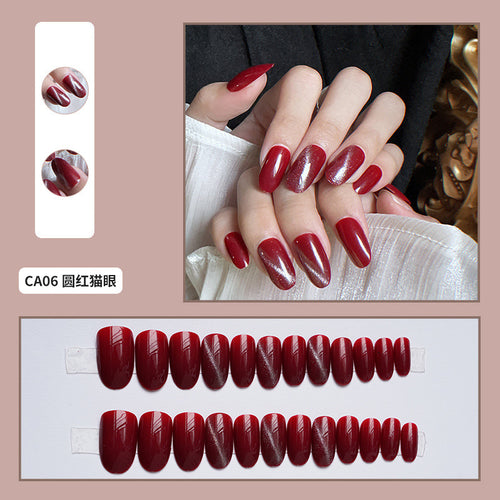 Glamorous artificial fingernails with shine and glitter effect Bowlift