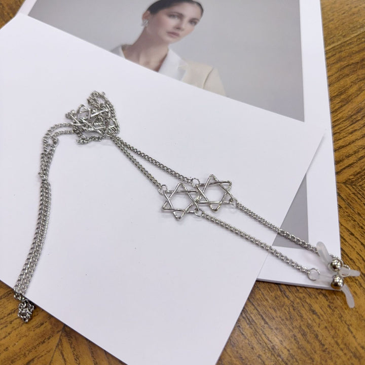 Dangle Chain Necklace with Star Accents Bowlift