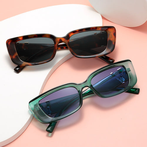 Women's fashionable sunglasses with luxurious tortoise design and gold accents Bowlift