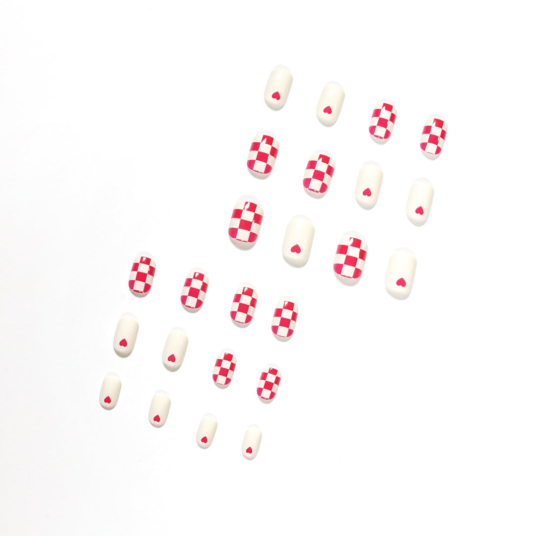 Trendy Nail Art with Heart and Checkered Patterns Bowlift