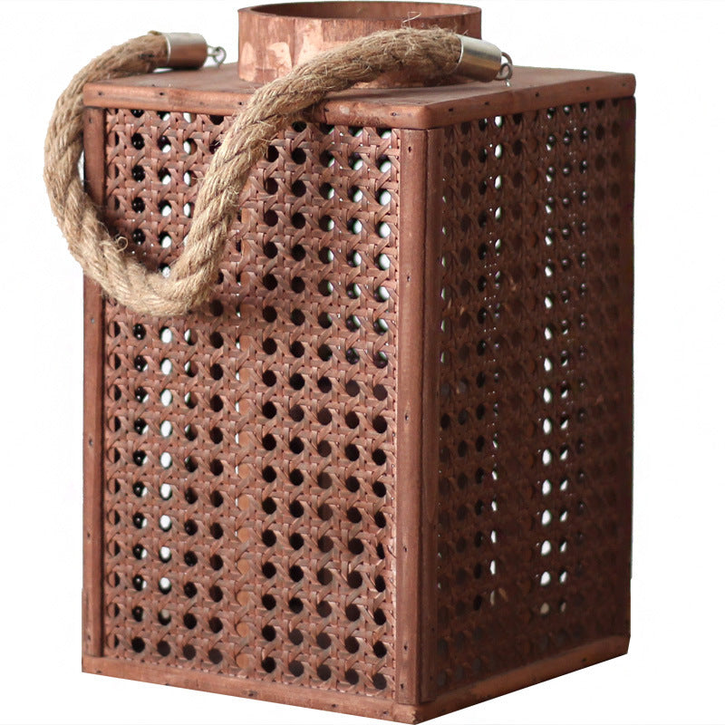 Decorative lantern holder made of natural material Bowlift