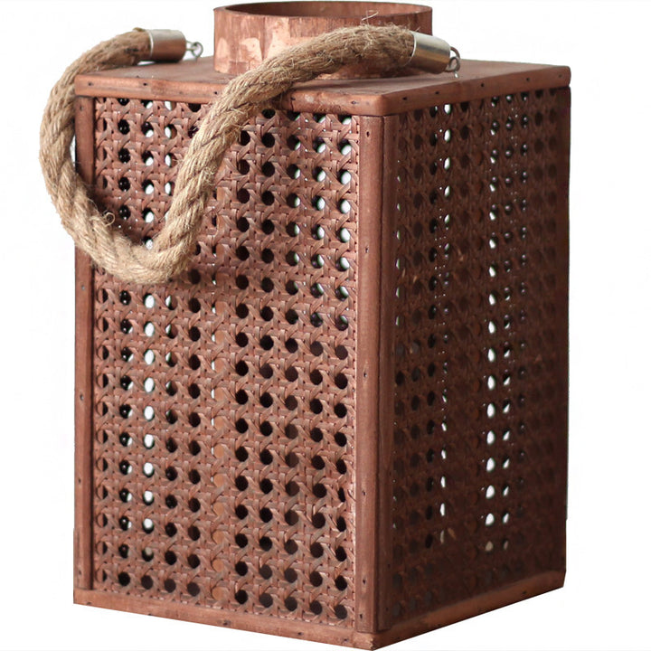 Decorative lantern holder made of natural material Bowlift
