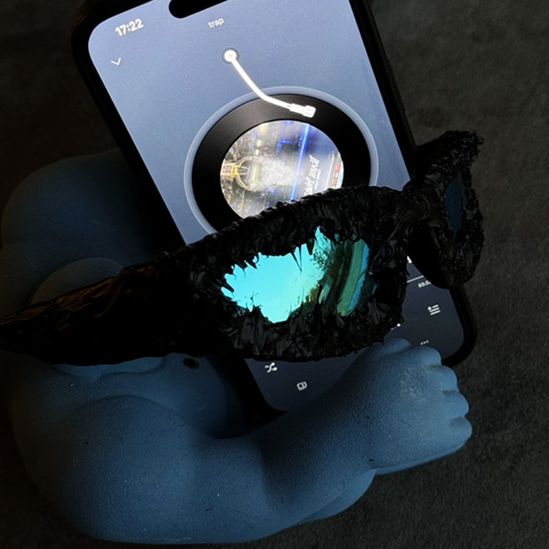 Women futuristic sunglasses with structured frame Bowlift