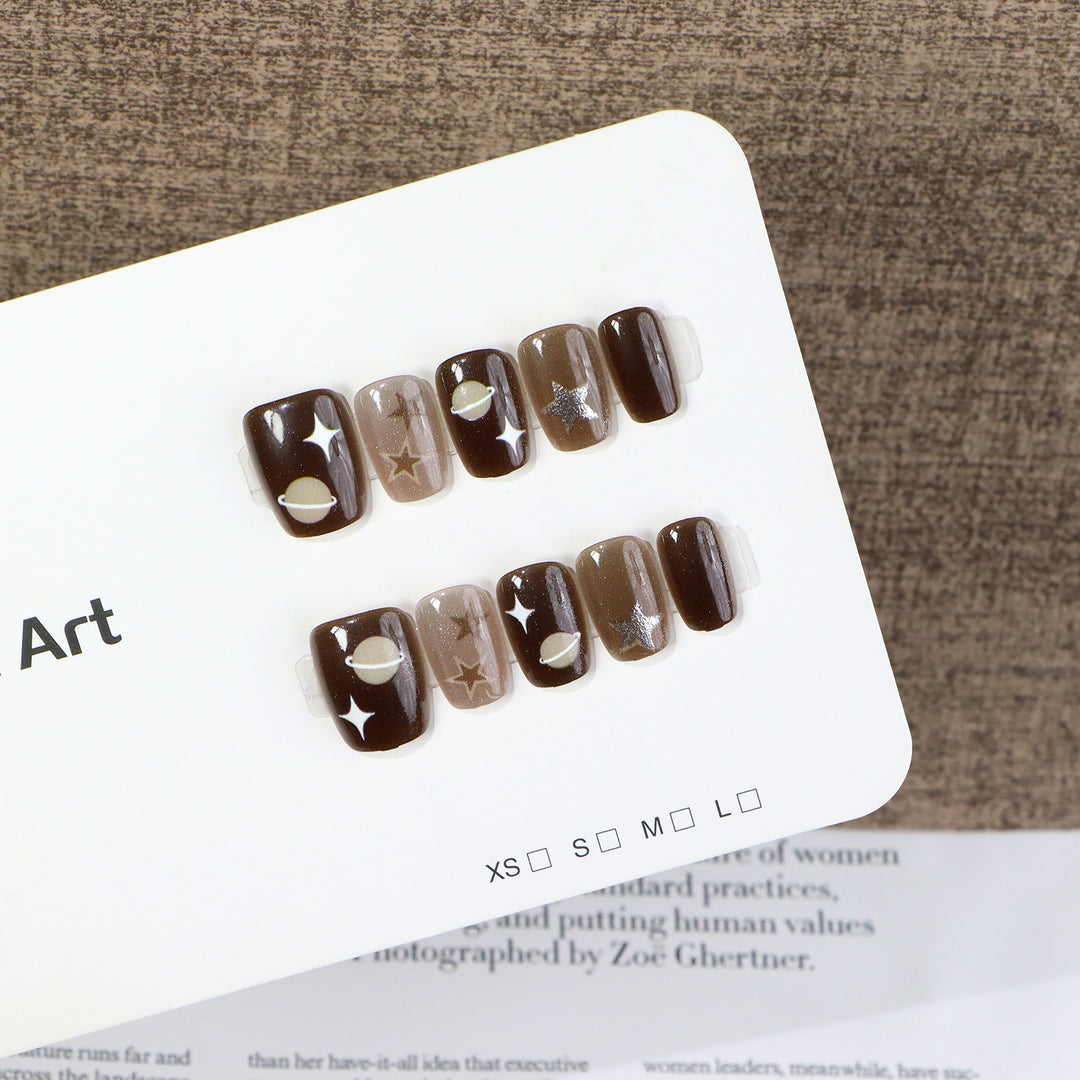 Stylish Nail Art Bowlift