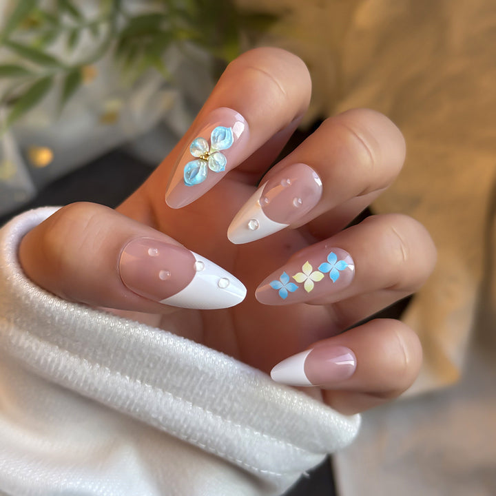 Decorative Floral Press-On Nail Art Set Bowlift