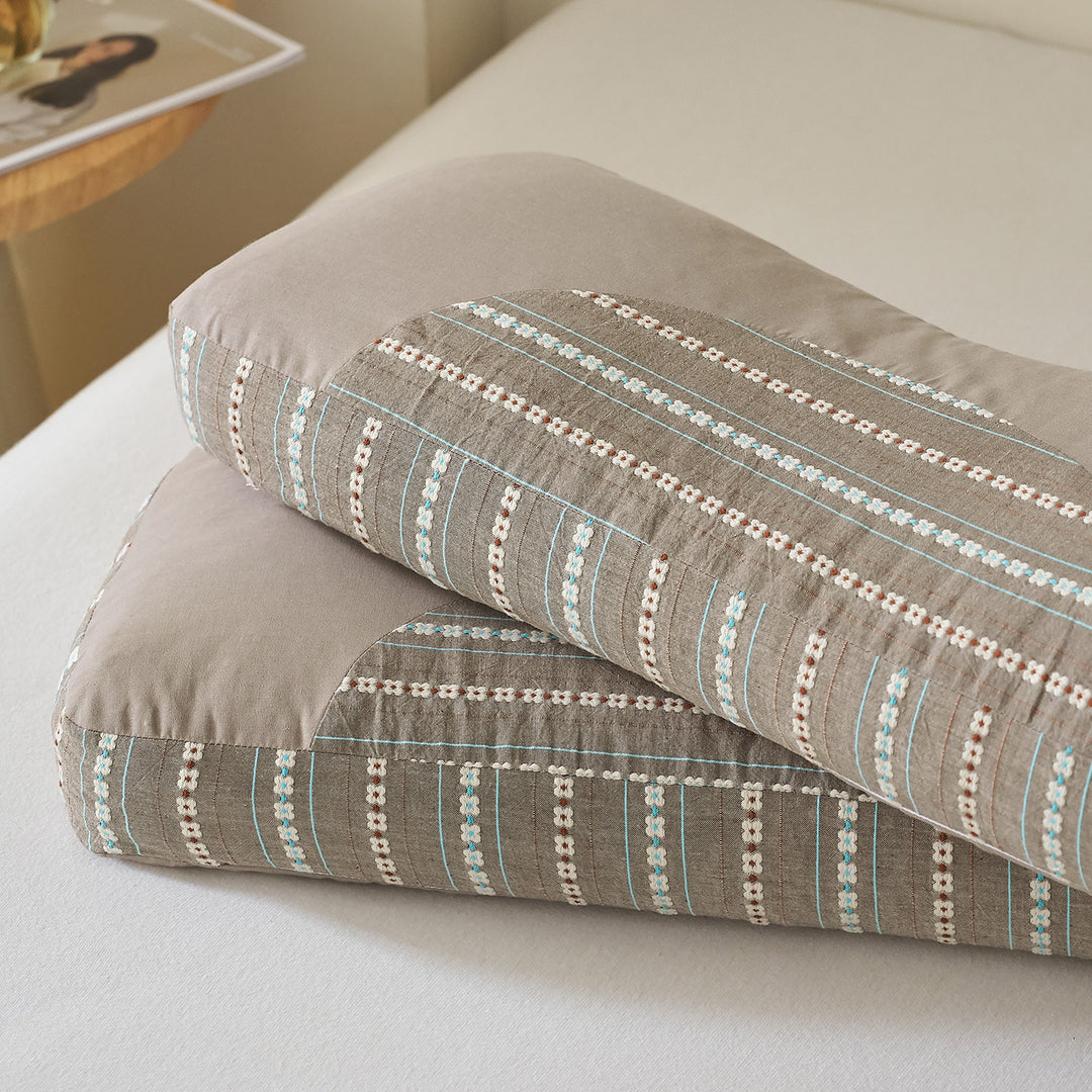 Ergonomic Sleep Pillow with Fine Pattern Structure Bowlift