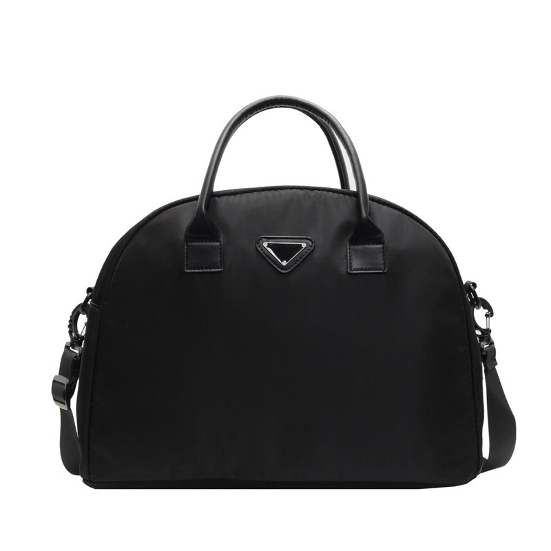 Elegant Structured Handbag Bowlift