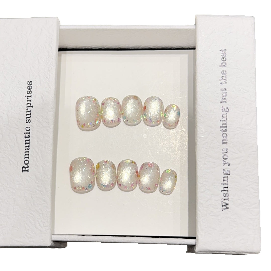 Artificial Nail Set with Romantic Glitter Effect Bowlift