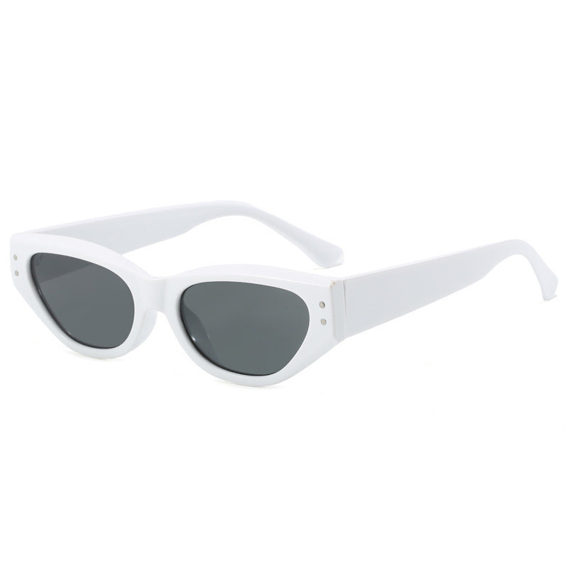 Women's fashionable sunglasses in trendy Cat-Eye style Bowlift