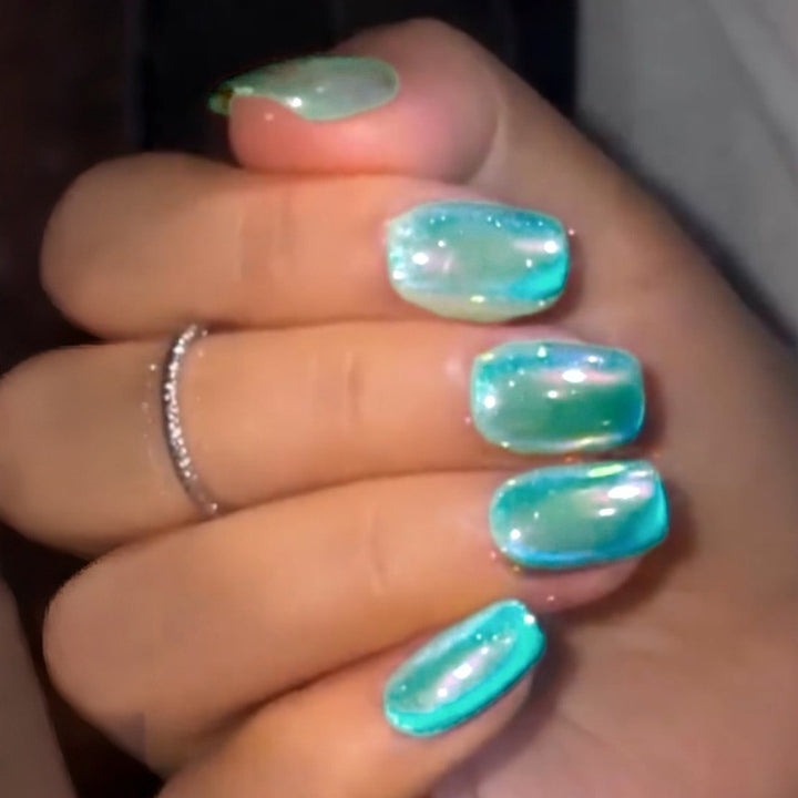 Iridescent Glossy Press-On Nail Set Bowlift
