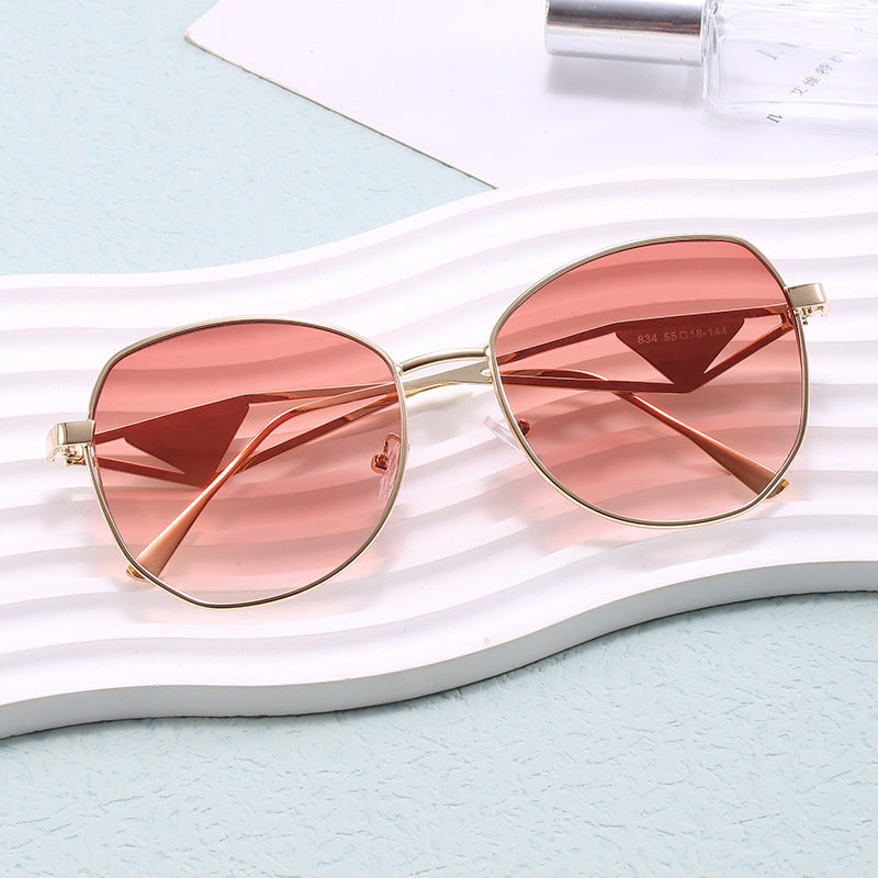 Women's fashionable geometric sunglasses with unique frame Bowlift