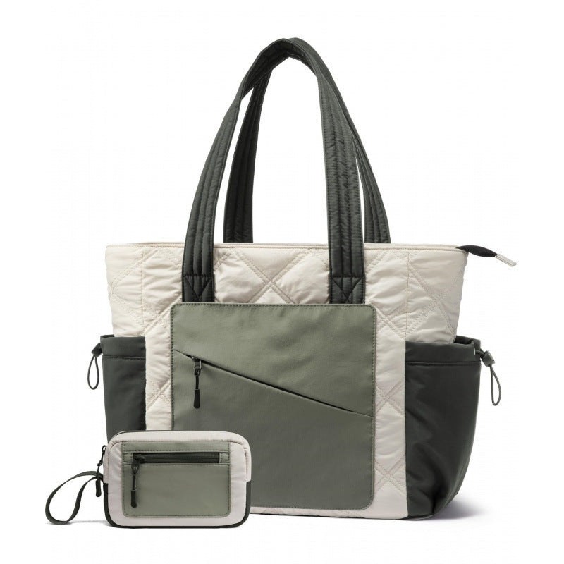 Modern Weekender Bag with Practical Interior Pockets Bowlift