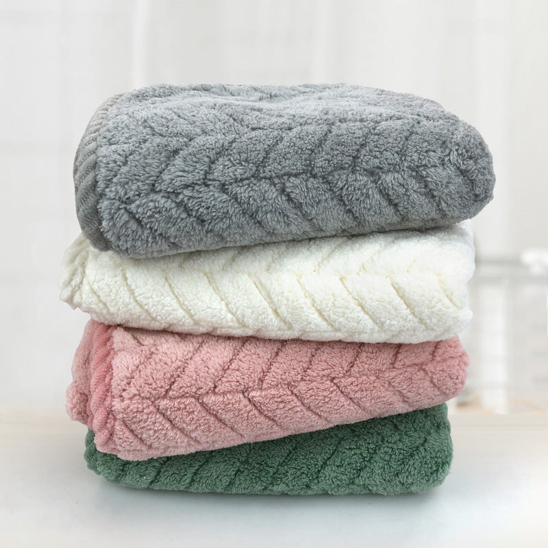 Cozy blanket with modern pattern Bowlift