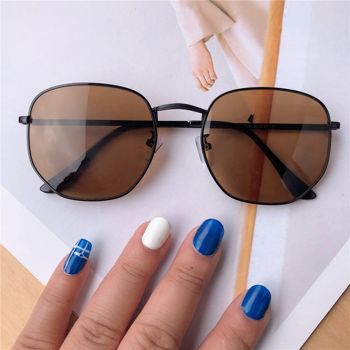 Oversized Fashion Sunglasses Bowlift