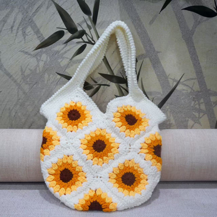 Handcrafted Macrame Bag in Floral Pattern Bowlift