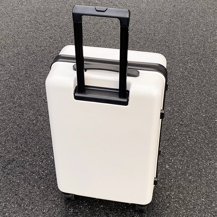 Sleek Hard-Shell Cabin Suitcase Bowlift