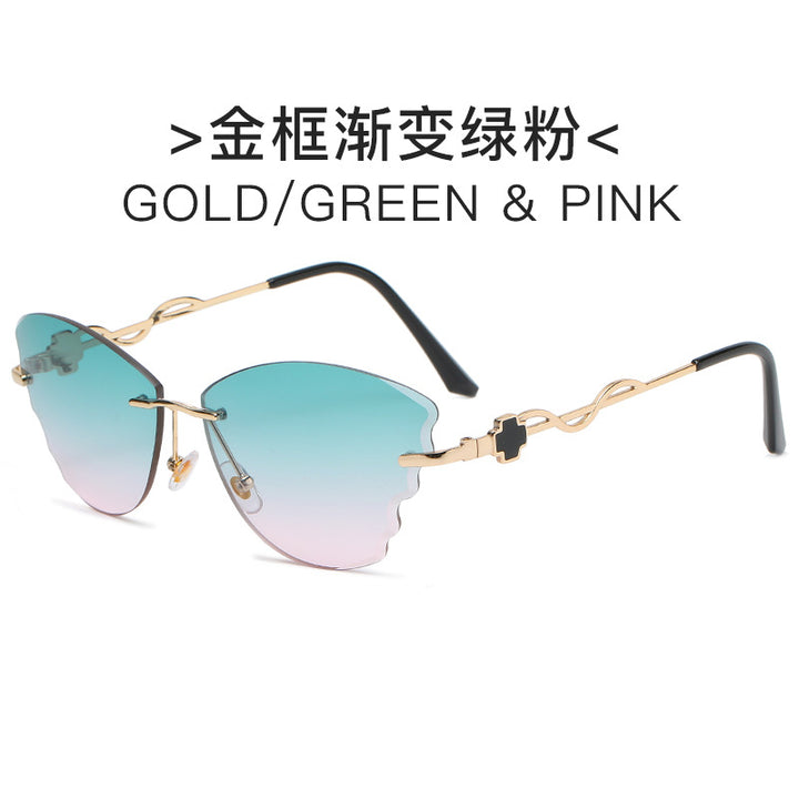 Women's extravagant Cat-Eye sunglasses with golden accents Bowlift