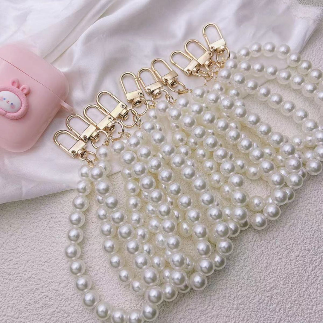 Chic Pearl Keychain Bowlift