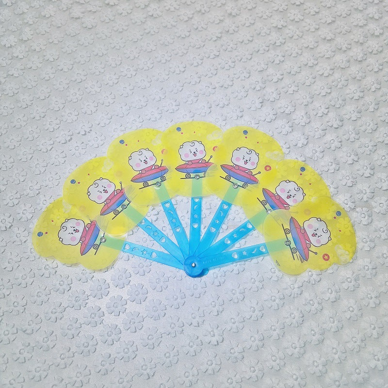 Ladies fan with colorful animal motifs Bowlift