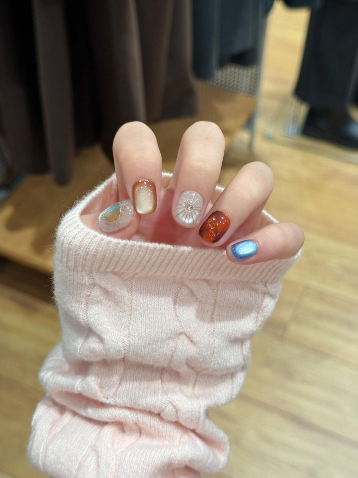 Artificial Artificial Nails with Sparkling Effects Bowlift