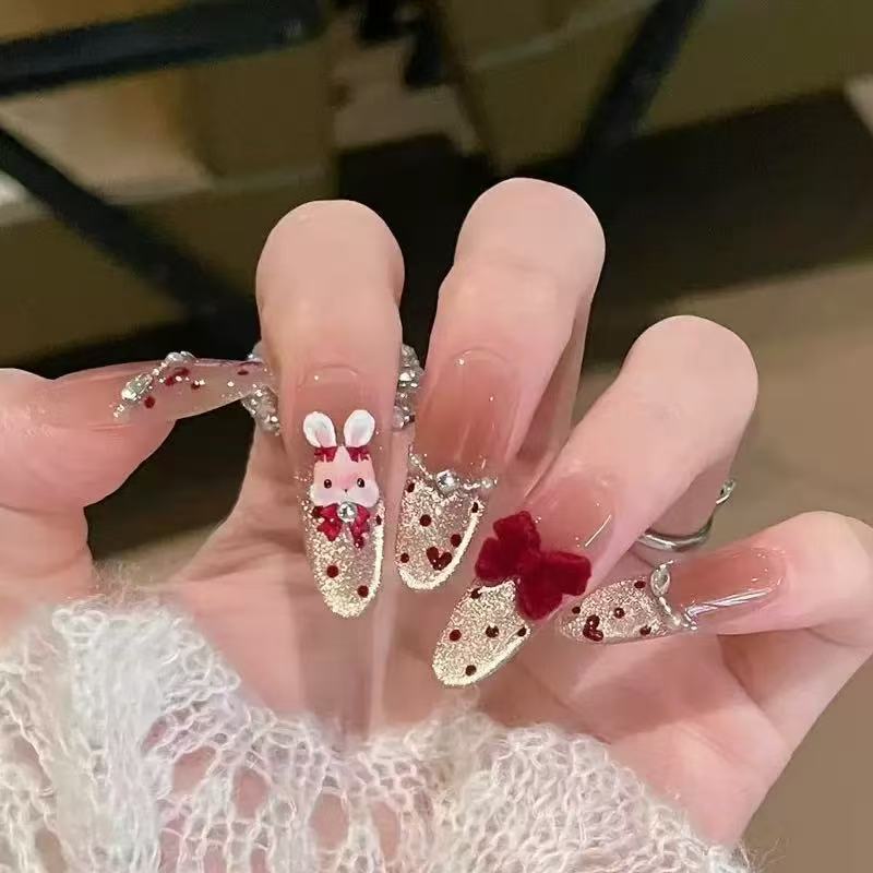Stylish Stiletto Press-On Nail Extensions Bowlift