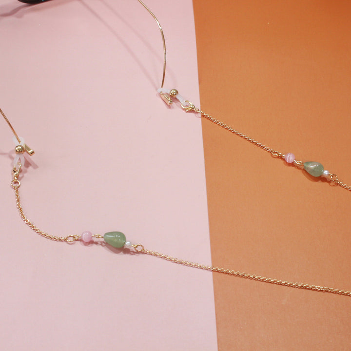 Fashionable necklace with elegant stone pendants Bowlift