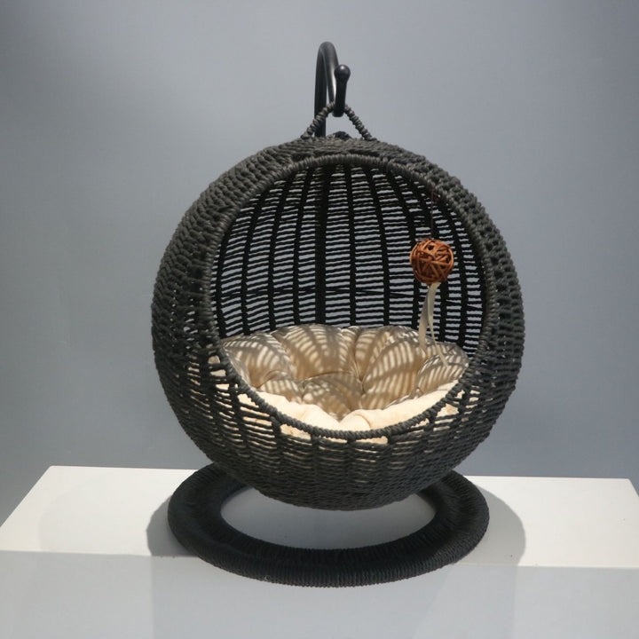 Hanging chair made of natural material Bowlift