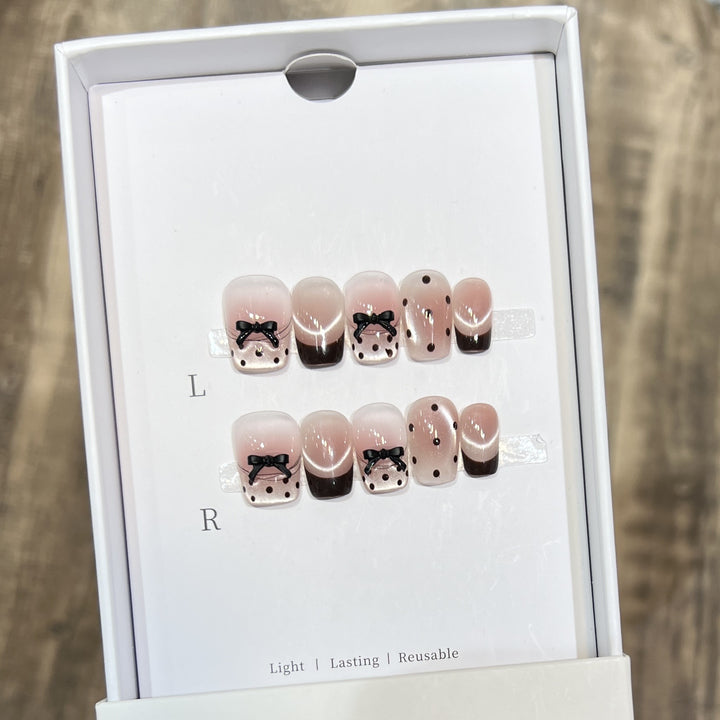 Whimsical Press-On Nail Art Set Bowlift